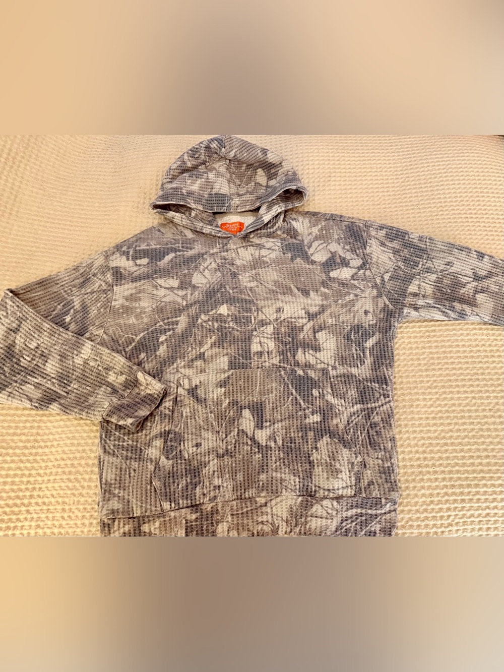 Negative Space Camouflage Thermal Waffle-Knit Hoodie Size Small